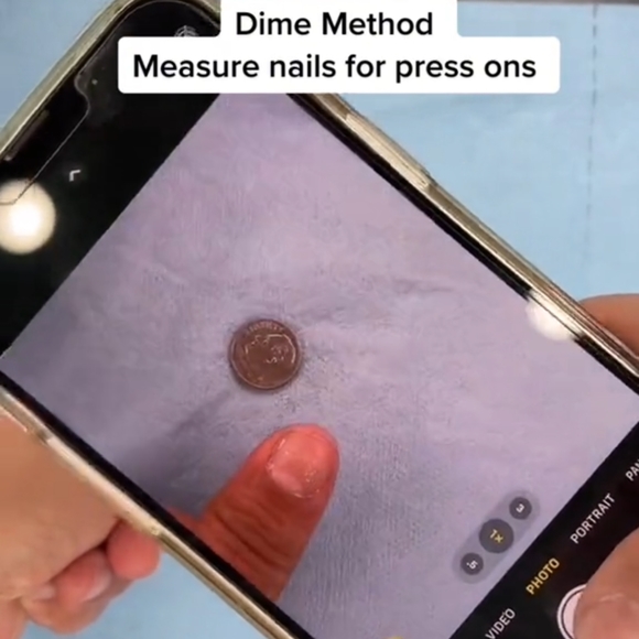 Pink Ghost Face 'No You Hang Up' Nails - Picture 4 of 4